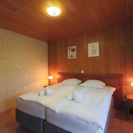 Papas * Lesce (Upper Carniola)