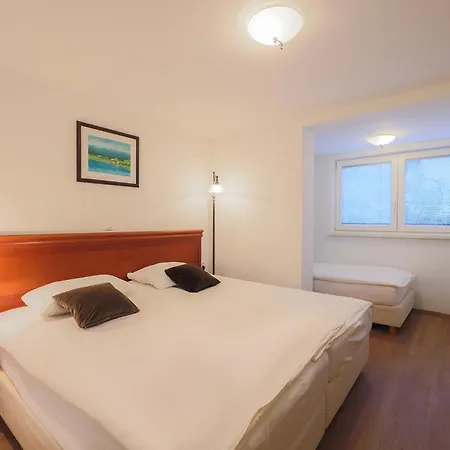 Papas Apartman Lesce (Upper Carniola)