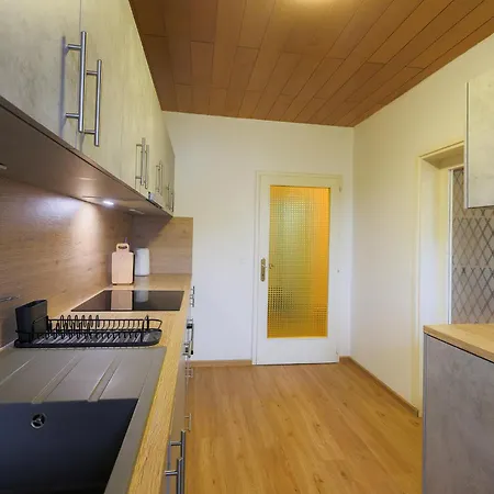 Papas * Lesce (Upper Carniola)